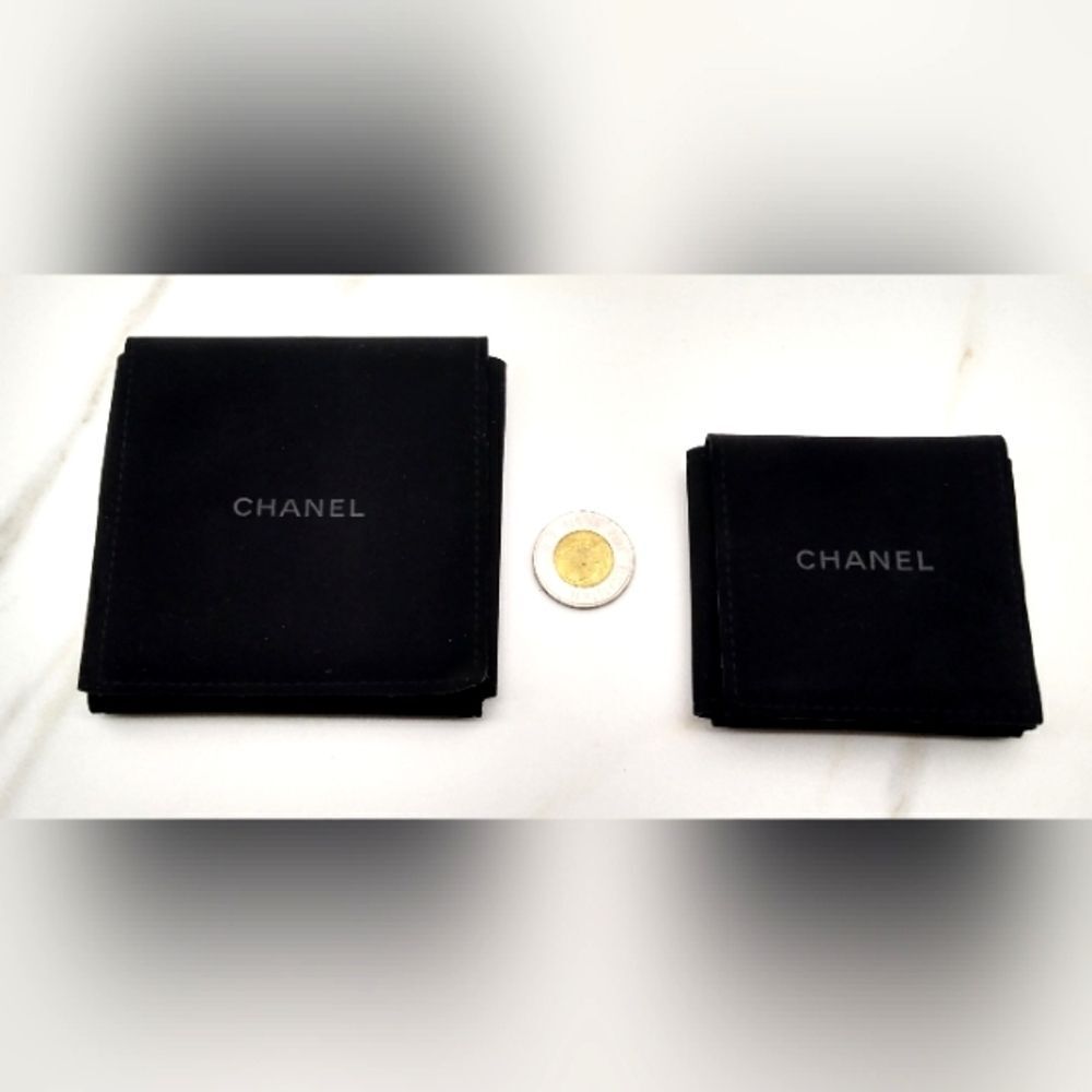 Chanel Black Velvet Jewelry Case Holder - Picture 3 of 10